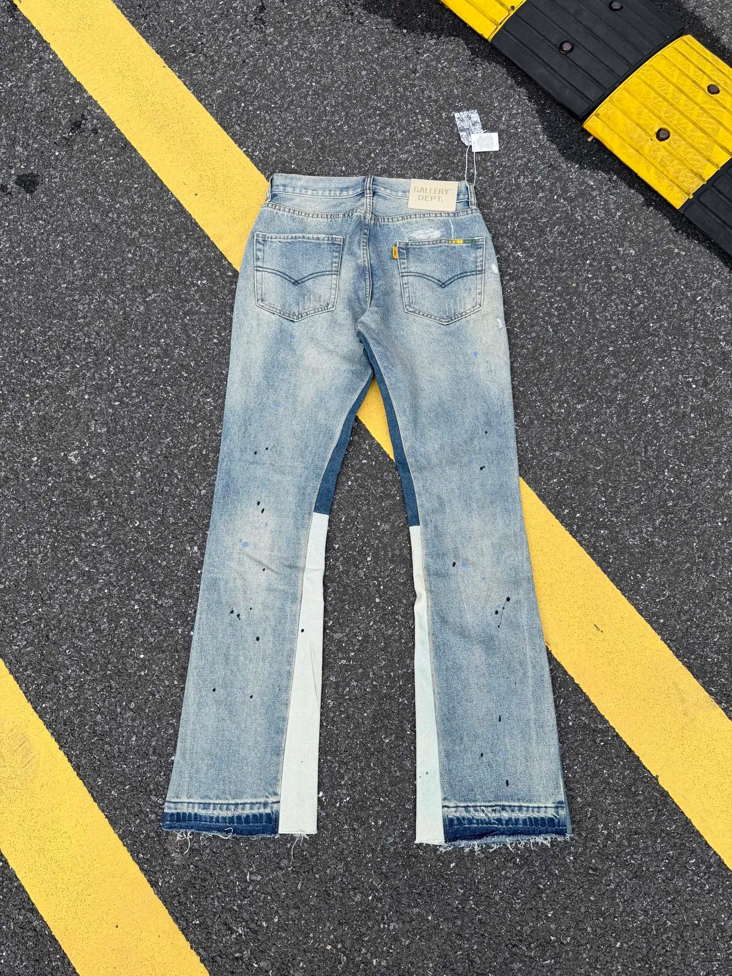 P300💰GA02 Top heavy industry GALLERY DEPT. Spliced ​​ink splash paint hand-stitched holes washed retro jeans men and women high street splash ink pants micro-flared casual trousers trendy couple same style Size: 28 30 32 34 36 (corresponds to S M L XL XXL)